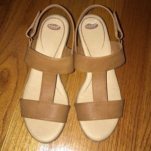 Dr. Scholl’s GIA wedge sandal